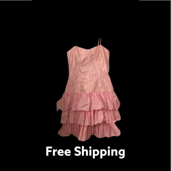 Vintage pink Taffeta and lace dress - Picture 3 of 8